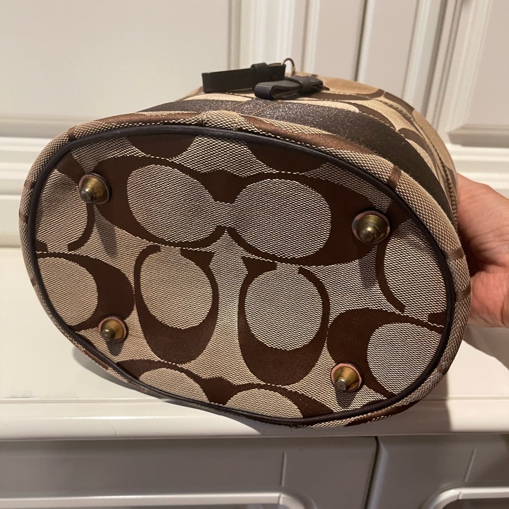 Rare Coach signature cosmetic bag - Picture 4 of 6